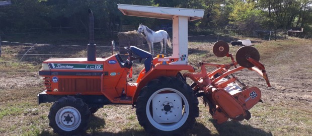 Kubota kistraktor kép 2